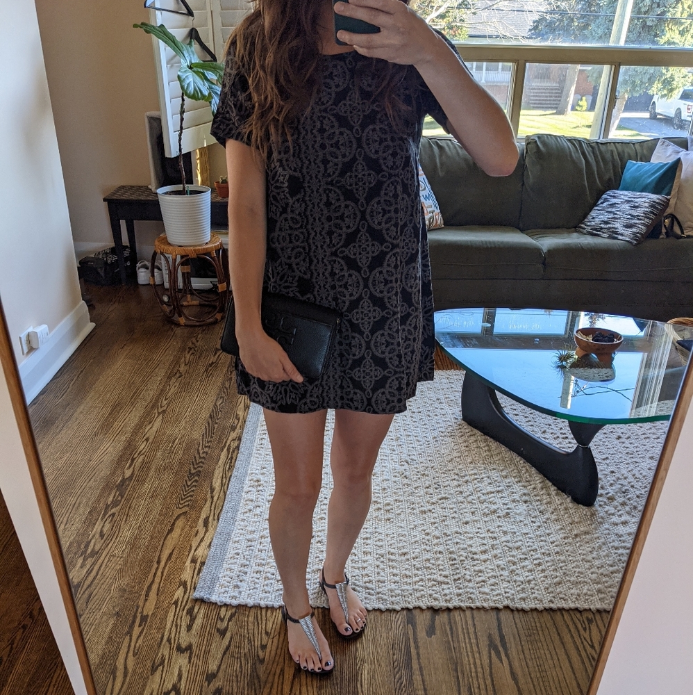 Obey dress